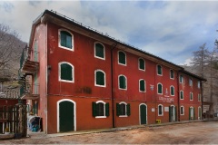 302.   Alpi Apuane Rifugio-Alto-Matanna.Tel-0583776005