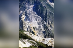 844  Le  Alpi Apuane- le cave di marmo