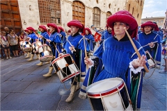  Armi e  armature al palio di Siena A.D. 2015