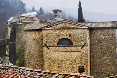10.Pietrabuona