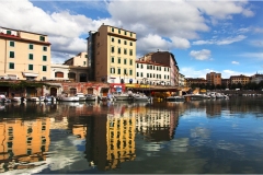 114 Livorno : Porto e quartiere Venezia