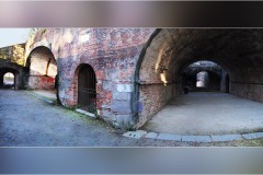 8--  Lucca sotto le mura