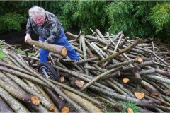 1 Mario-Barzacchini-l'ultimo-cestaio-di-Buti