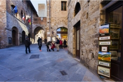 San Gimignano -Per le strade